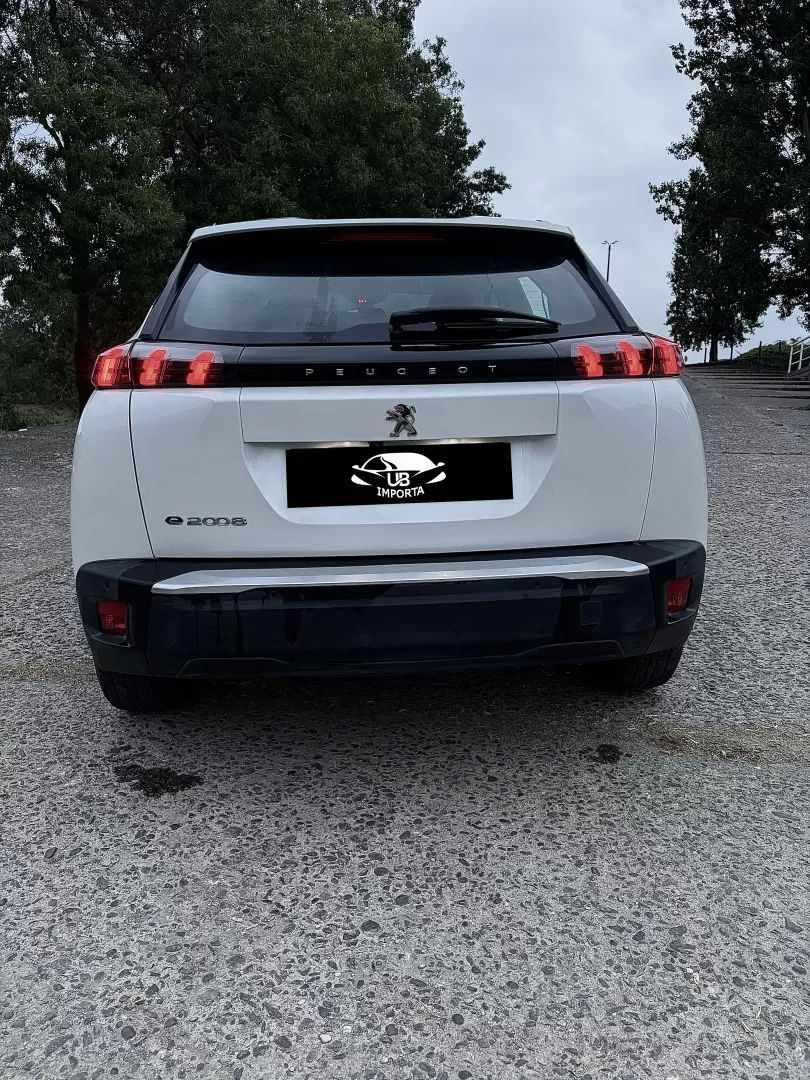 peugeot-e-2008-2020-eletrico-0cc