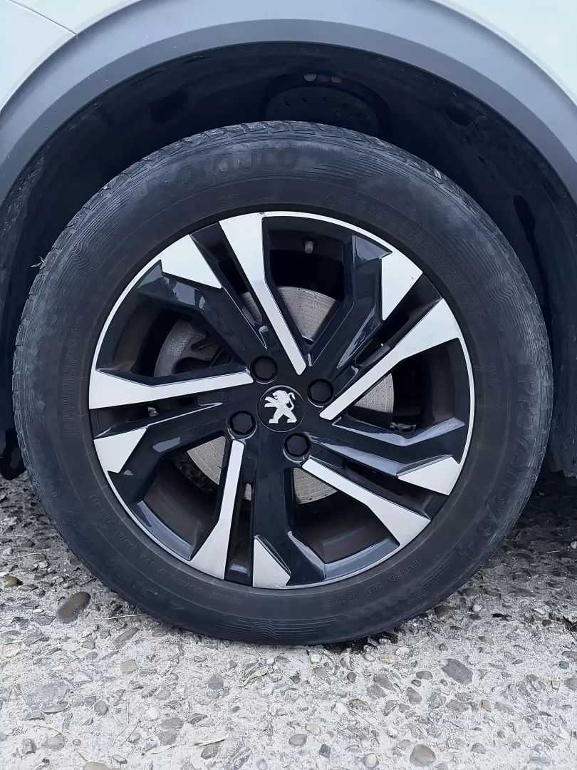 peugeot-e-2008-2020-eletrico-0cc