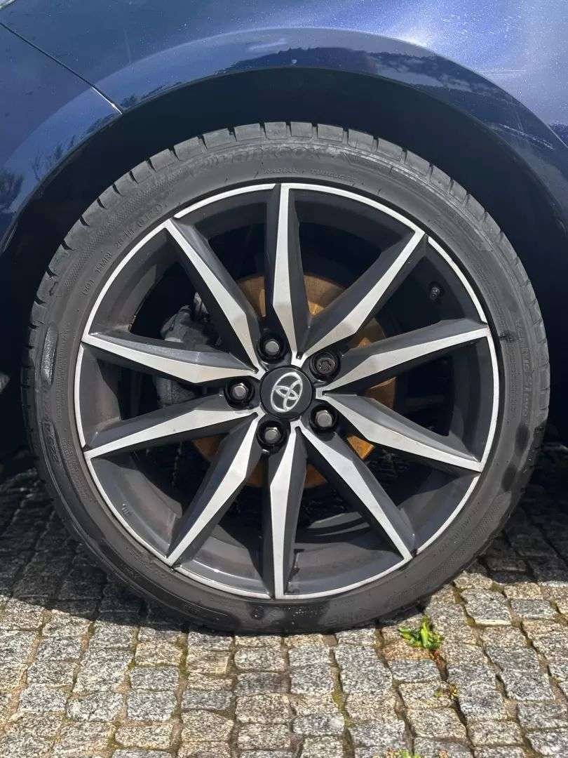 toyota-corolla-sw-2024-hibrido-a-gasolina-1798cc