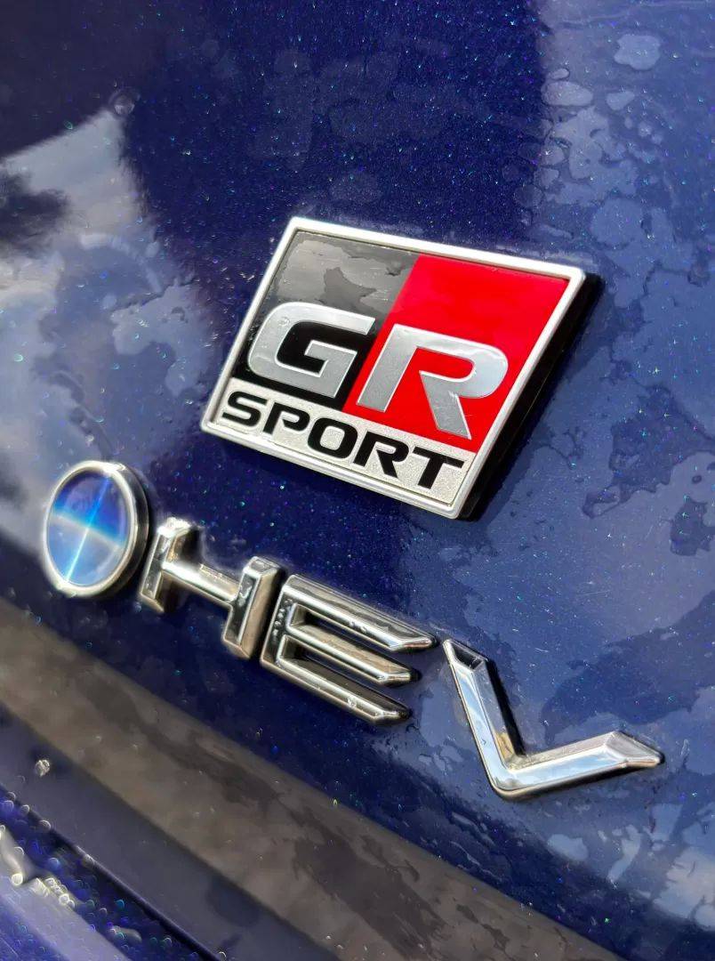 toyota-corolla-sw-2024-hibrido-a-gasolina-1798cc
