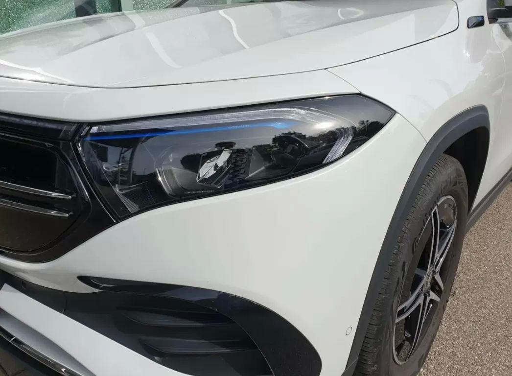 mercedes-benz-eqa-2023-eletrico-200cc