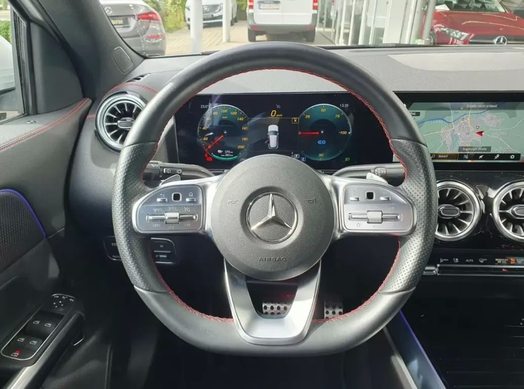 mercedes-benz-eqa-2023-eletrico-200cc
