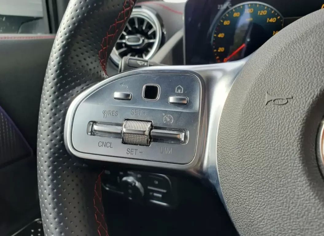 mercedes-benz-eqa-2023-eletrico-200cc