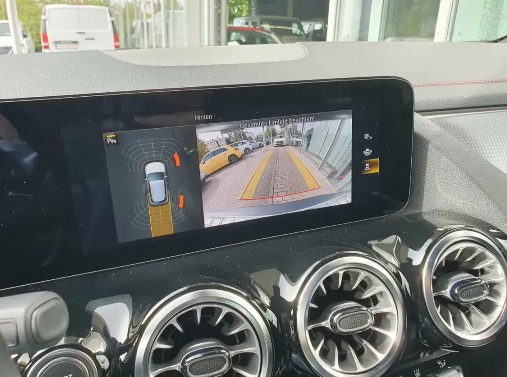 mercedes-benz-eqa-2023-eletrico-200cc