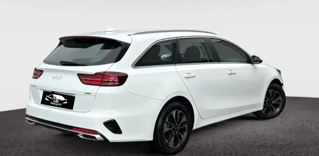 kia-ceed-sw-2022-hibrido-1580cc