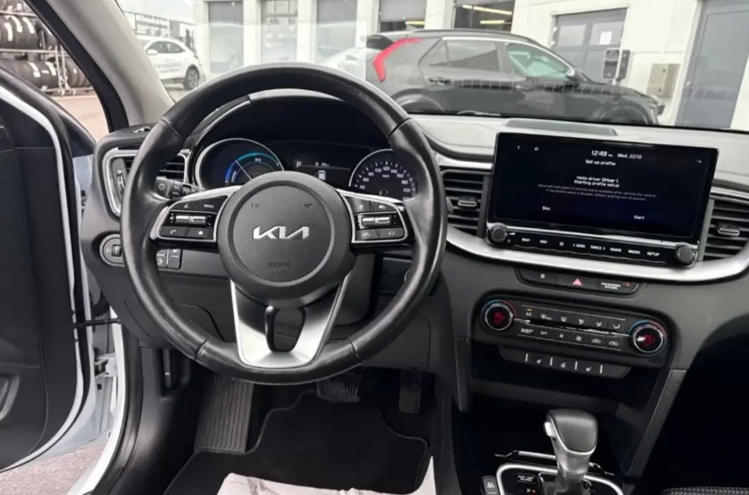 kia-ceed-sw-2022-hibrido-1580cc