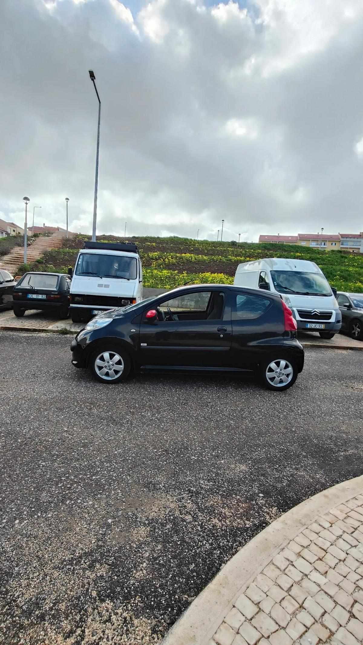 peugeot-107-2008-gasolina-1000cc