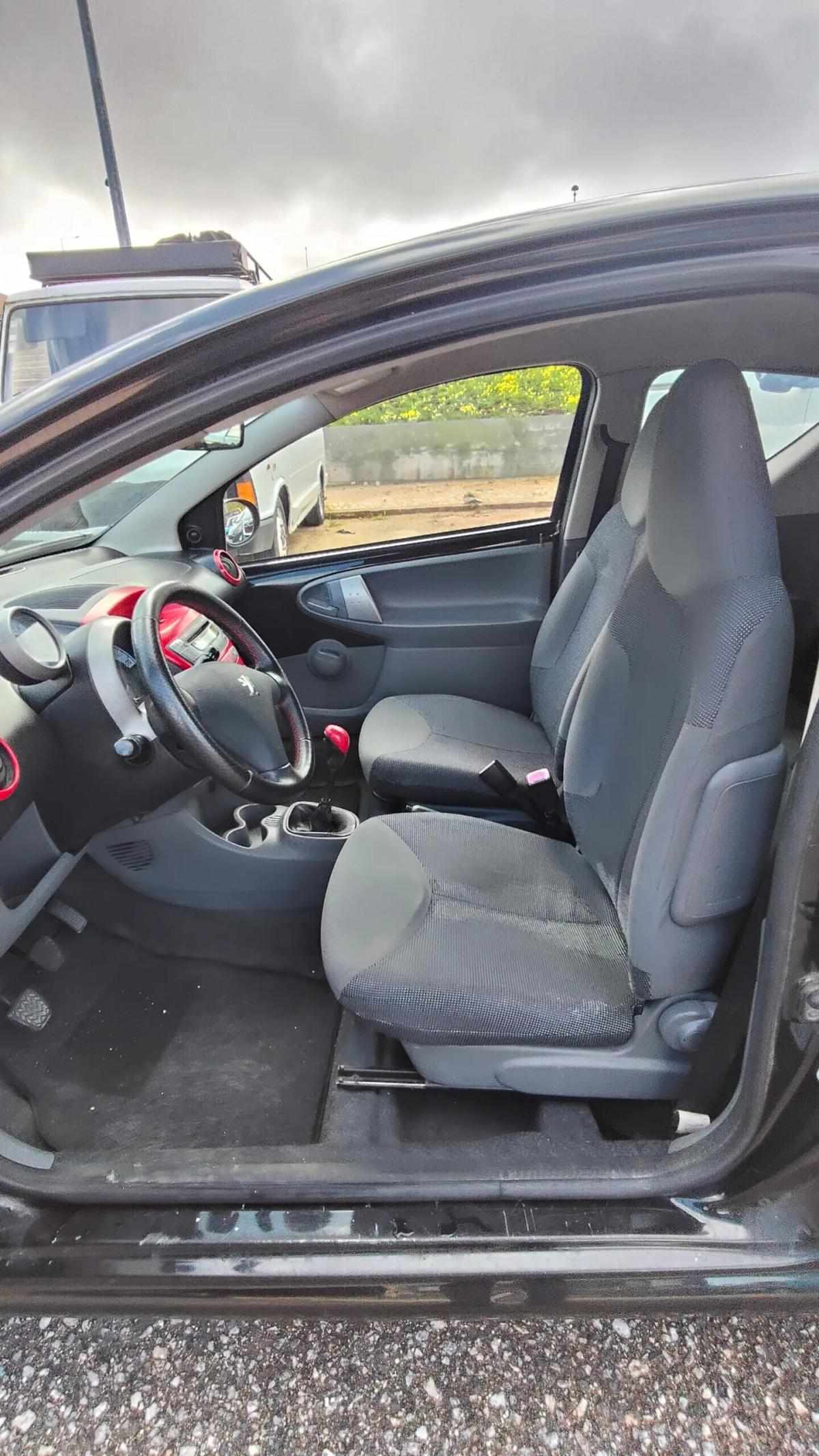 peugeot-107-2008-gasolina-1000cc