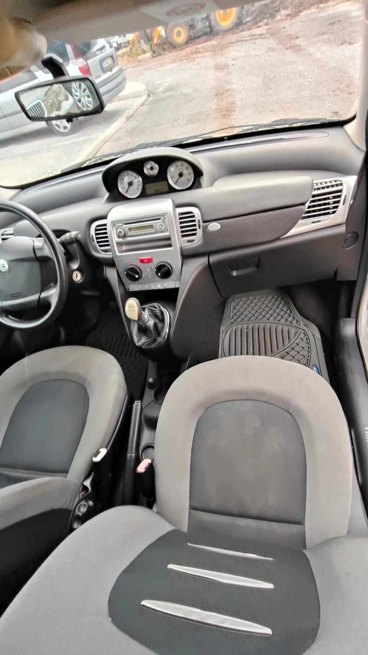 lancia-ypsilon-2007-gasolina-1200cc