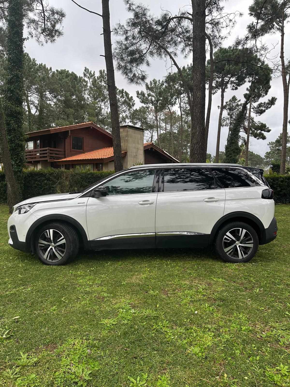 peugeot-5008-2017-gasolina-1199cc