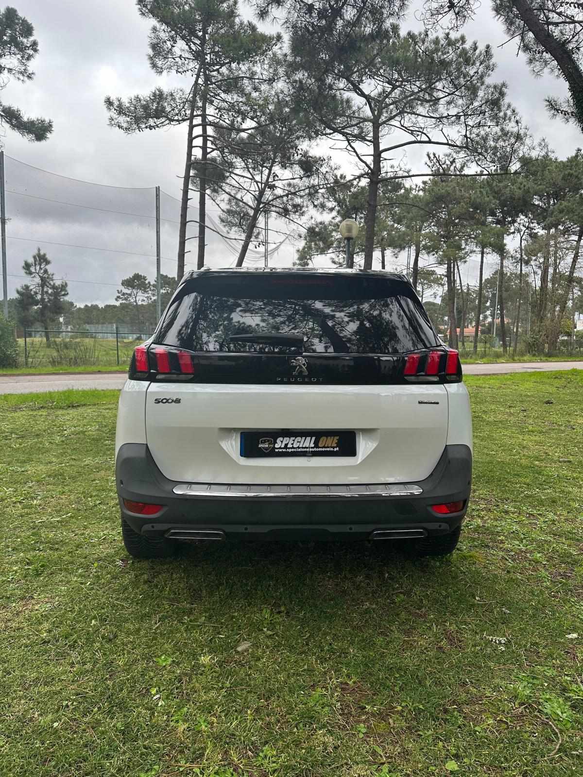 peugeot-5008-2017-gasolina-1199cc