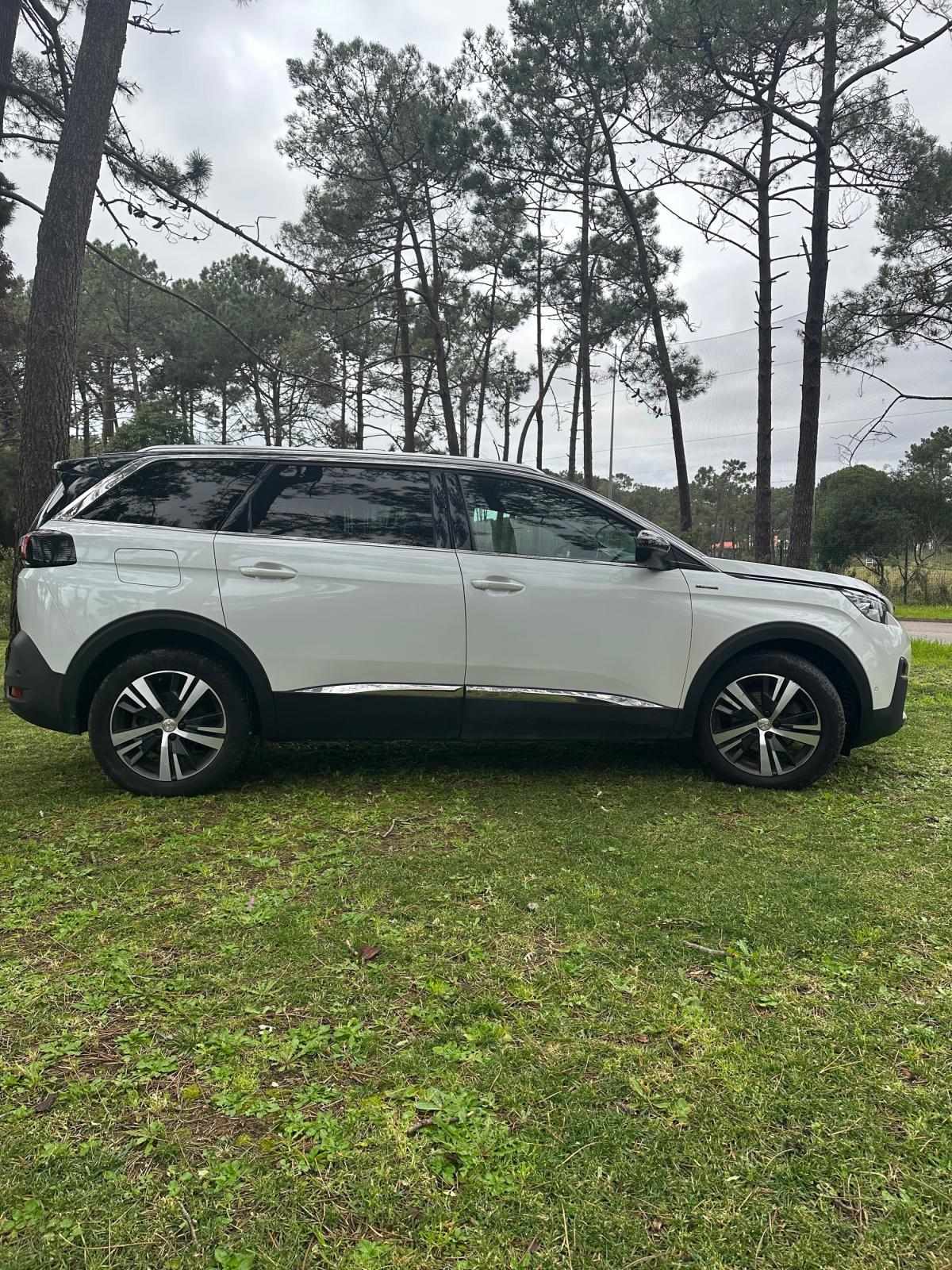 peugeot-5008-2017-gasolina-1199cc