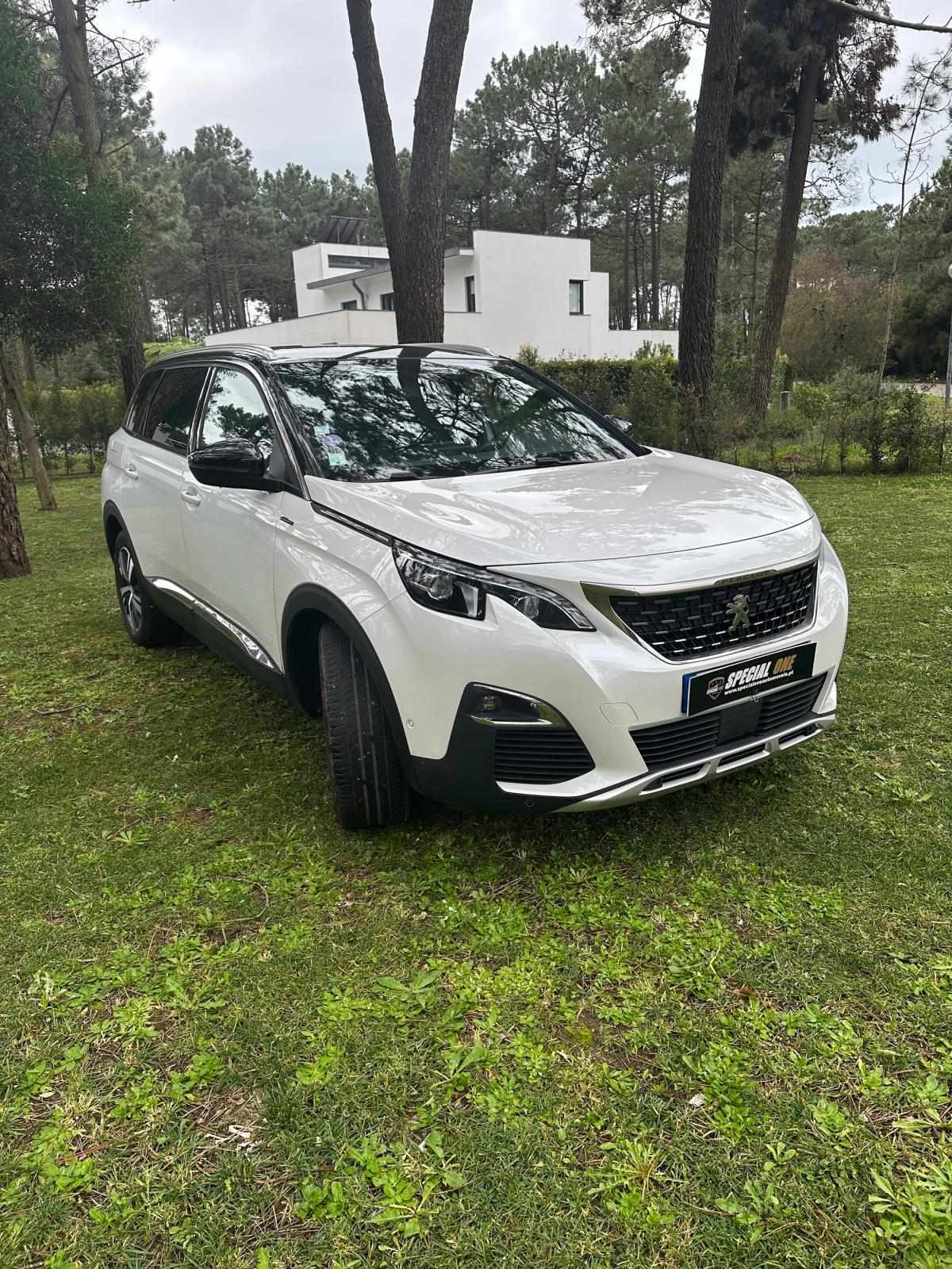 peugeot-5008-2017-gasolina-1199cc