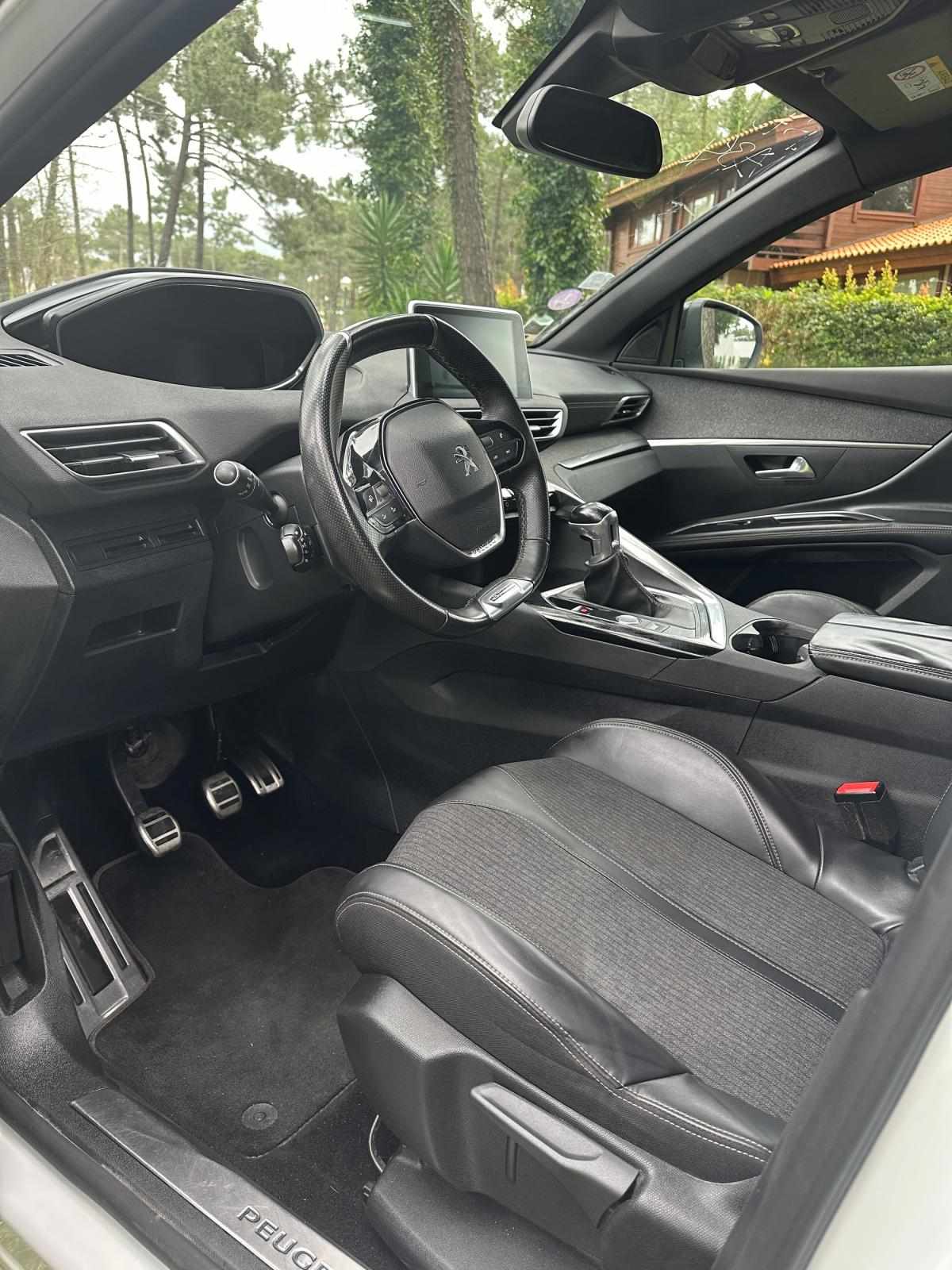 peugeot-5008-2017-gasolina-1199cc