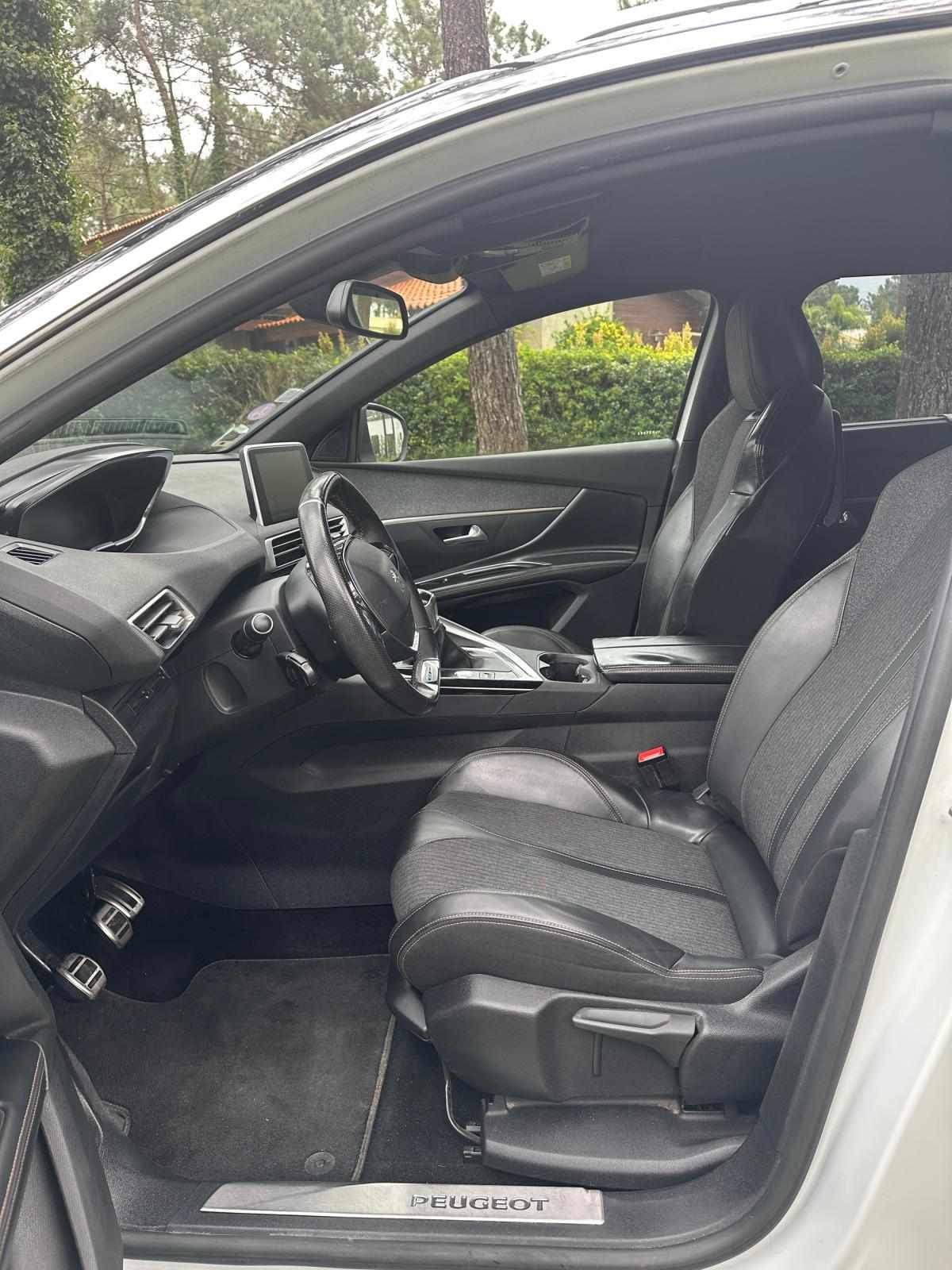peugeot-5008-2017-gasolina-1199cc