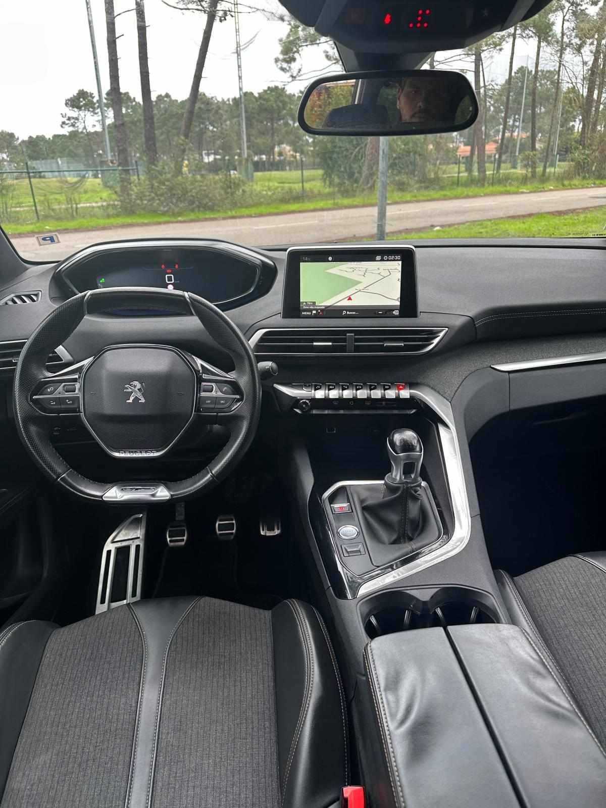 peugeot-5008-2017-gasolina-1199cc