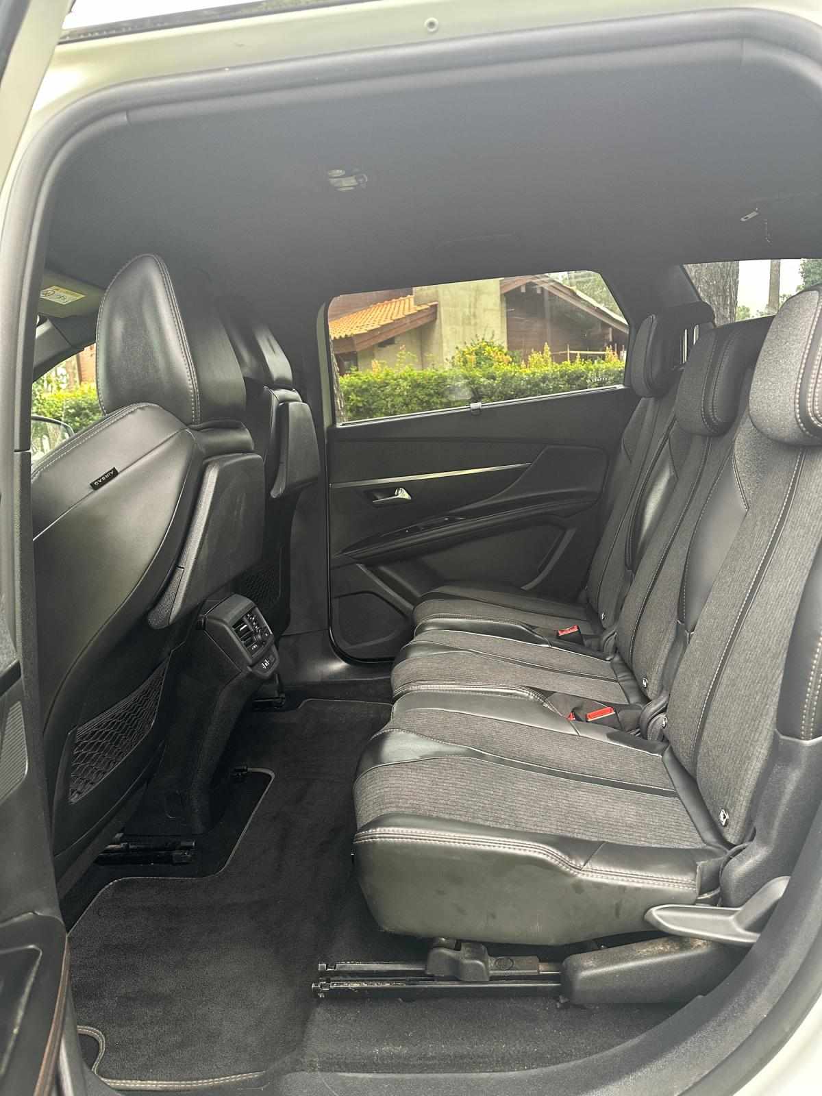 peugeot-5008-2017-gasolina-1199cc
