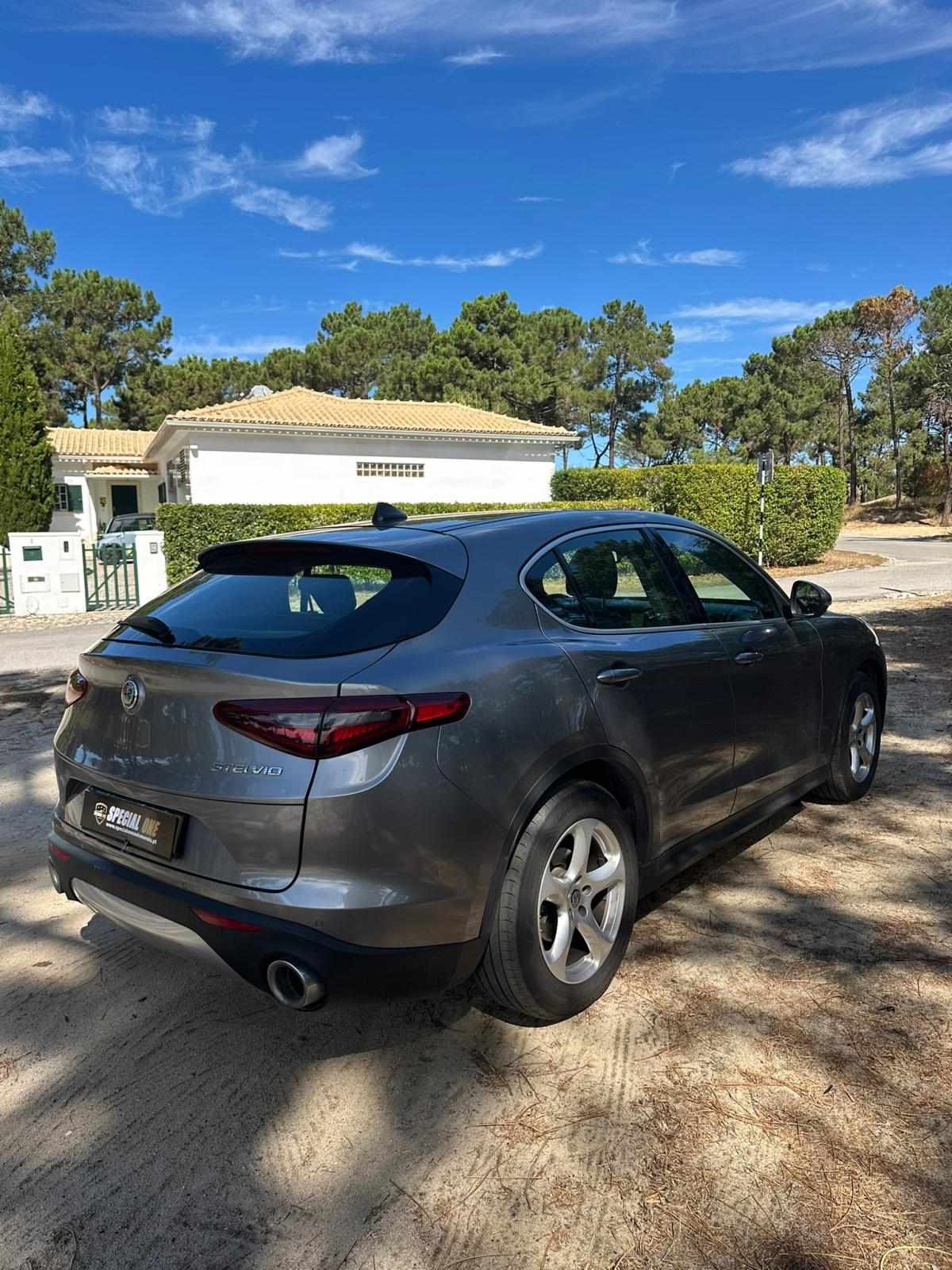 alfa-romeo-stelvio-2019-diesel-2143cc