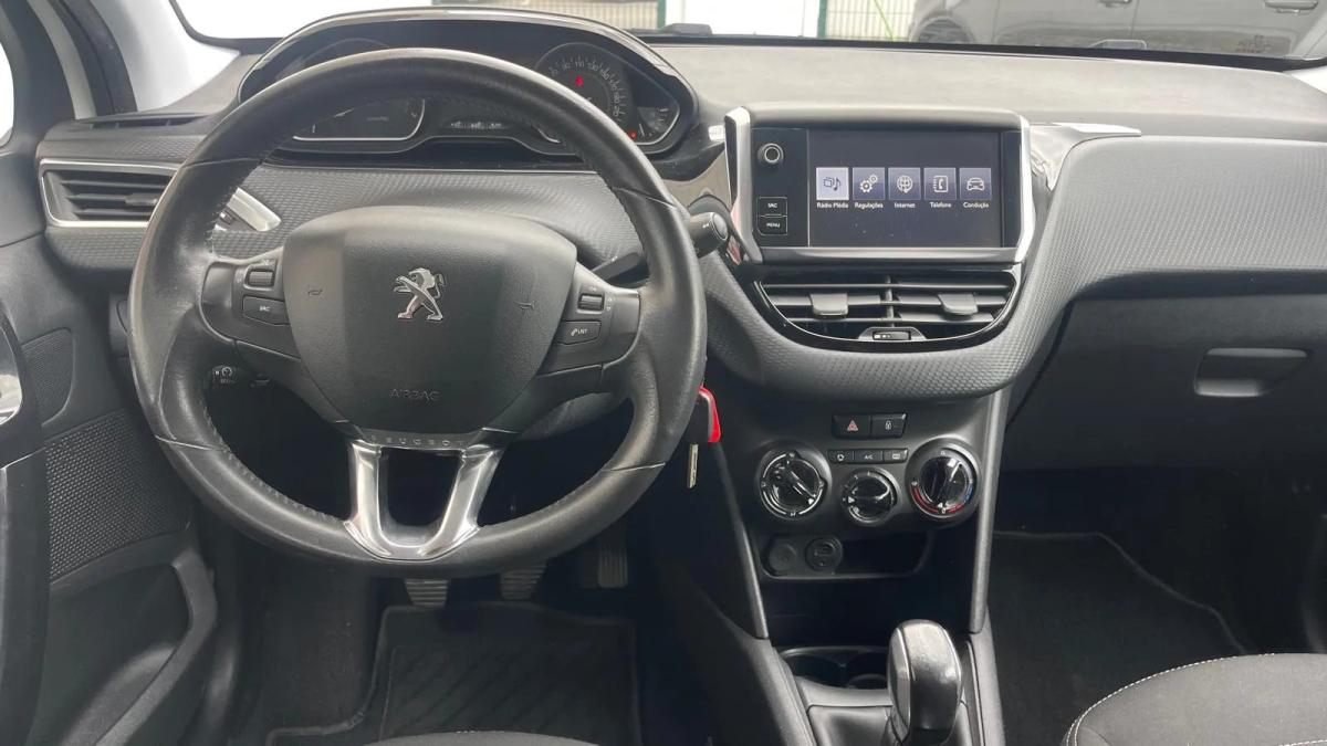 peugeot-208-2016-gasolina-1199cc