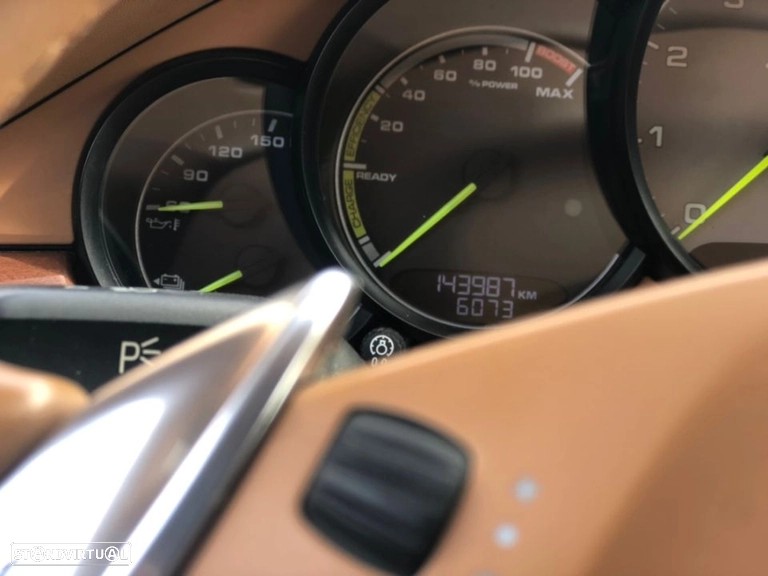 porsche-panamera-2014-hibrido-a-gasolina-2995cc