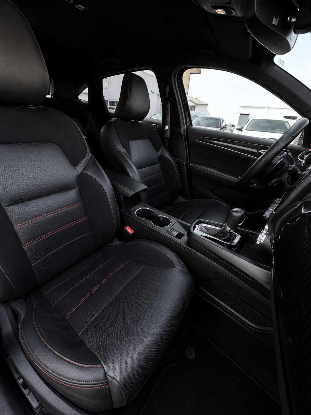 renault-arkana-2023-hibrido-a-gasolina-1598cc
