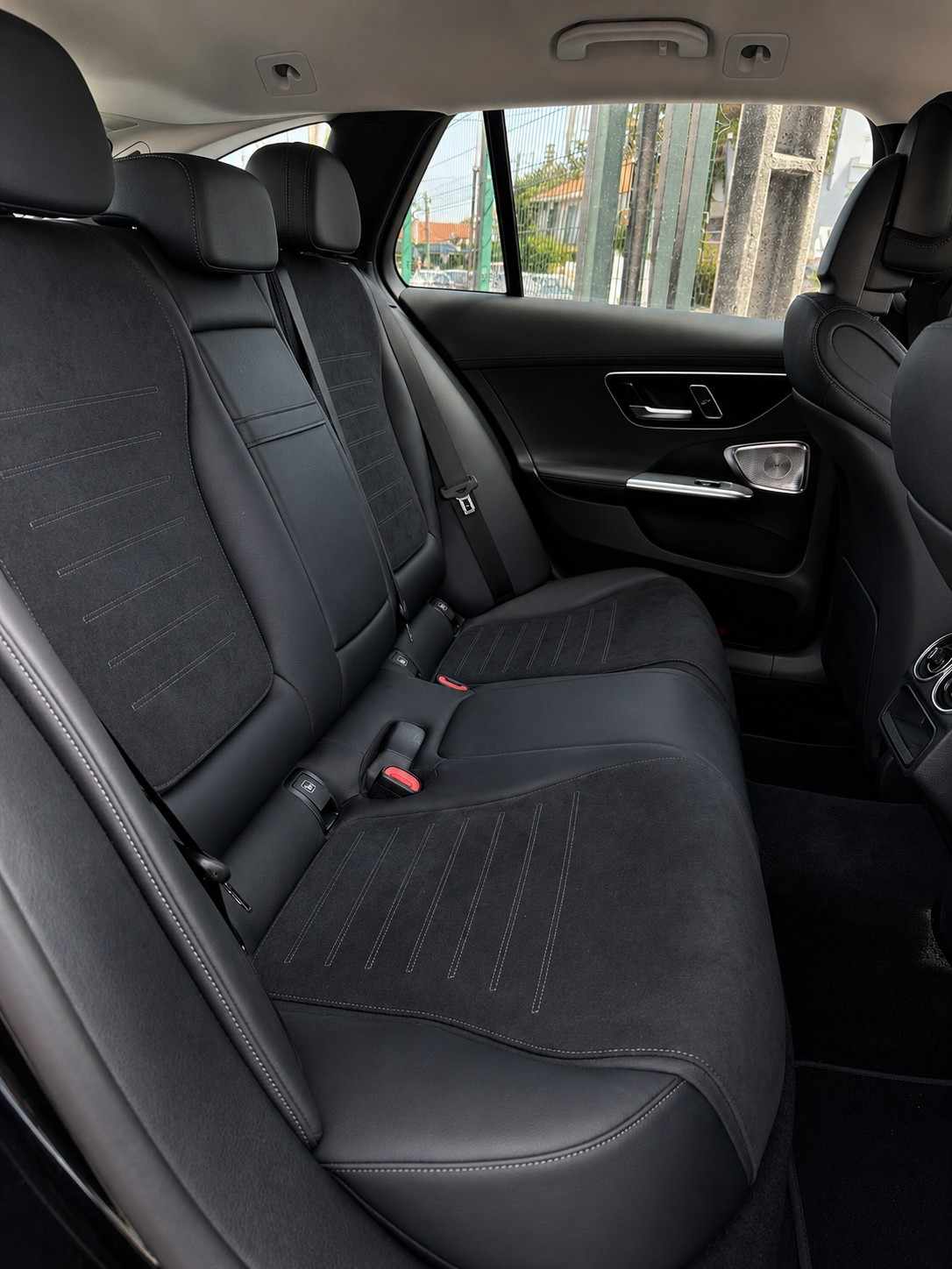 mercedes-benz-classe-c-2024-hibrido-a-gasolina-1999cc
