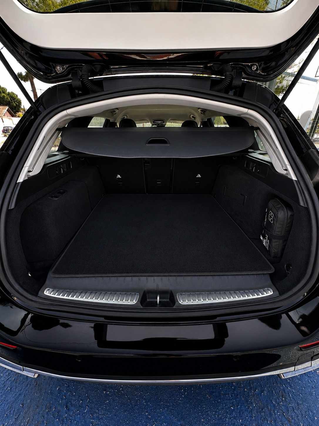 mercedes-benz-classe-c-2024-hibrido-a-gasolina-1999cc