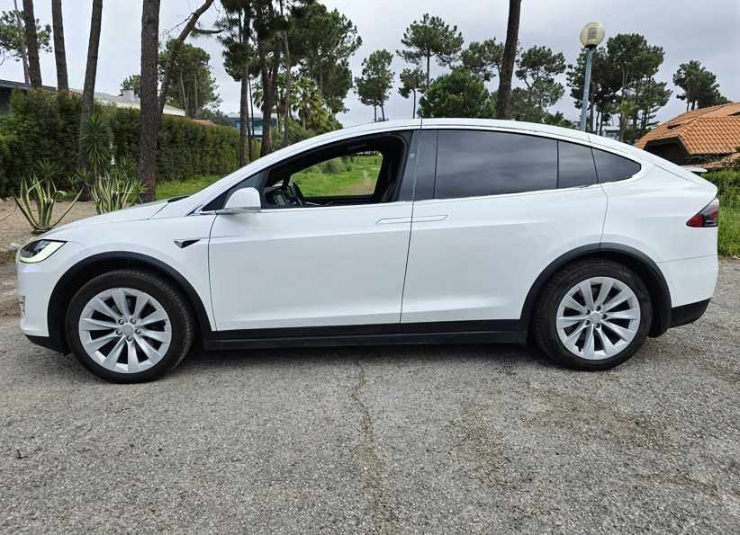 tesla-model-x-2018-eletrico-500cc