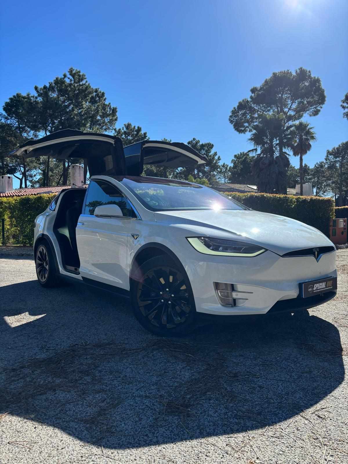 tesla-model-x-2018-eletrico-500cc