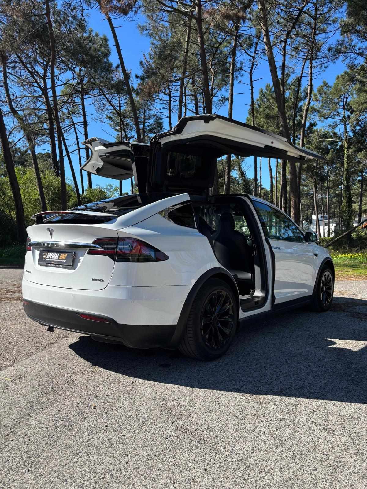 tesla-model-x-2018-eletrico-500cc