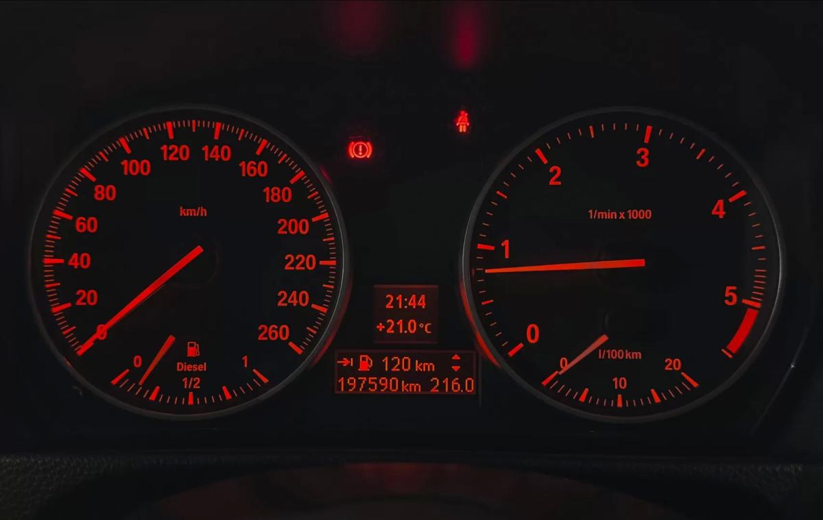 bmw-serie-3-2011-diesel-1995cc