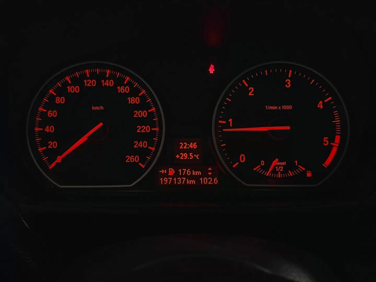 bmw-serie-1-2009-diesel-1995cc