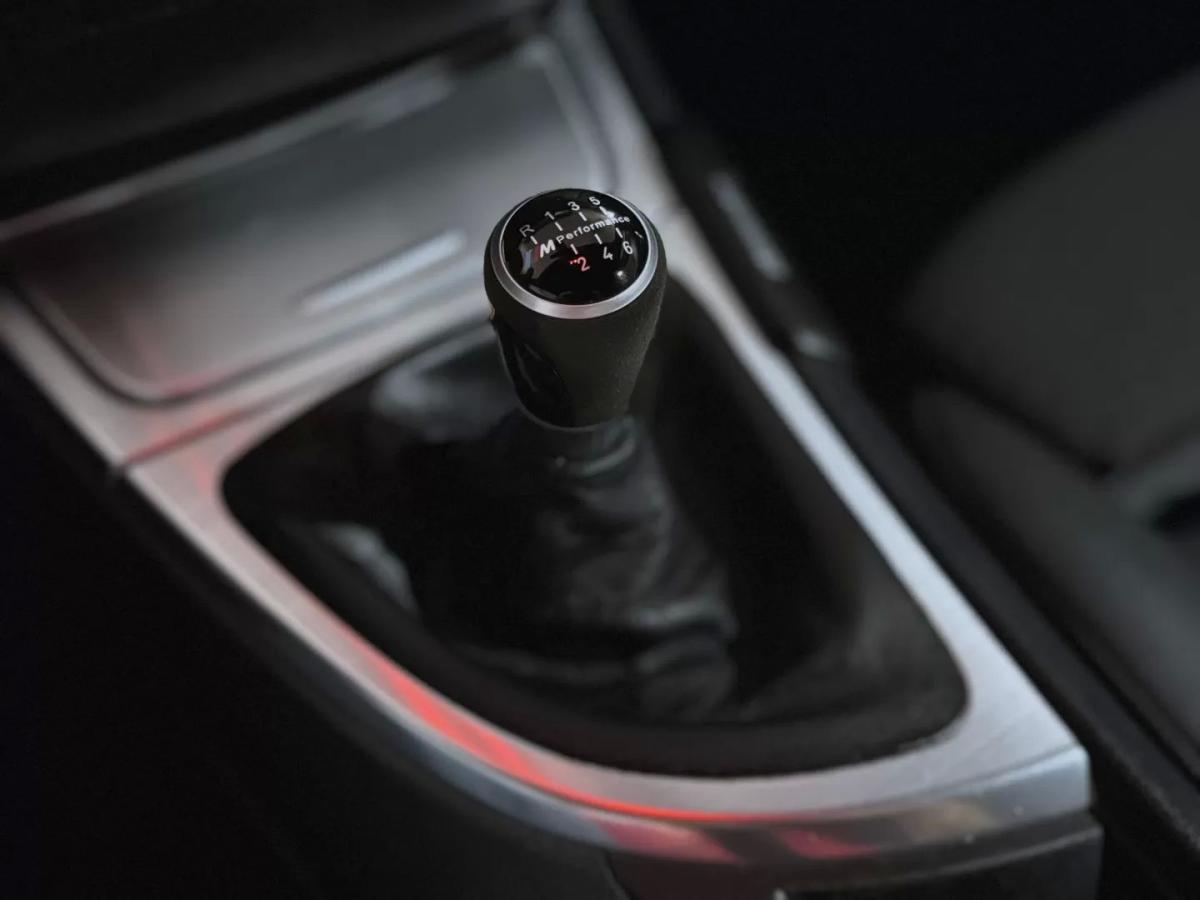 bmw-serie-1-2011-diesel-1995cc