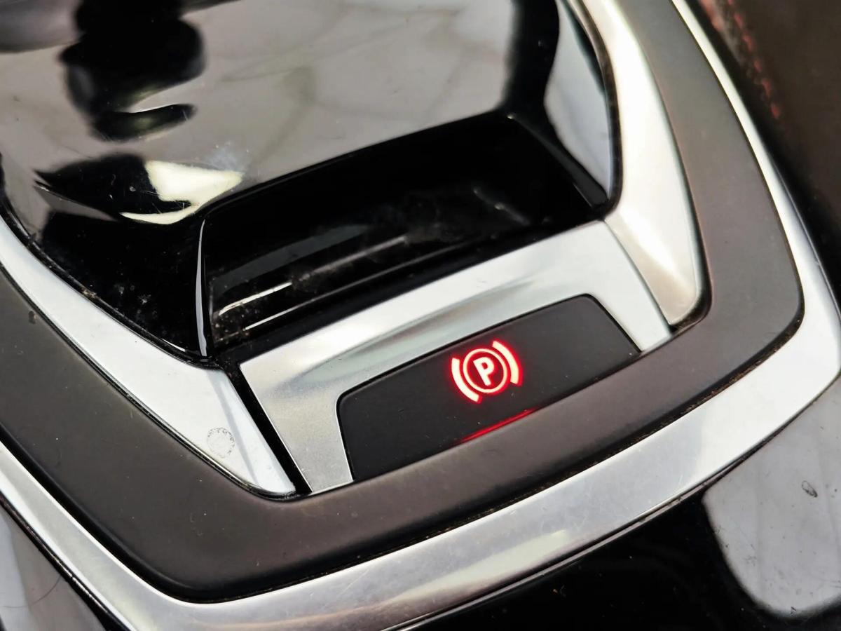 peugeot-308-2018-gasolina-1199cc