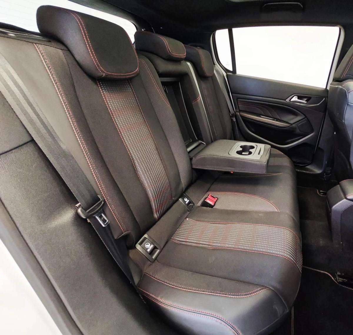 peugeot-308-2018-gasolina-1199cc