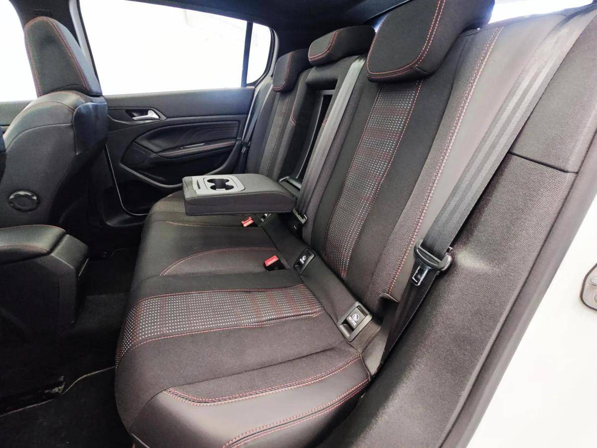 peugeot-308-2018-gasolina-1199cc