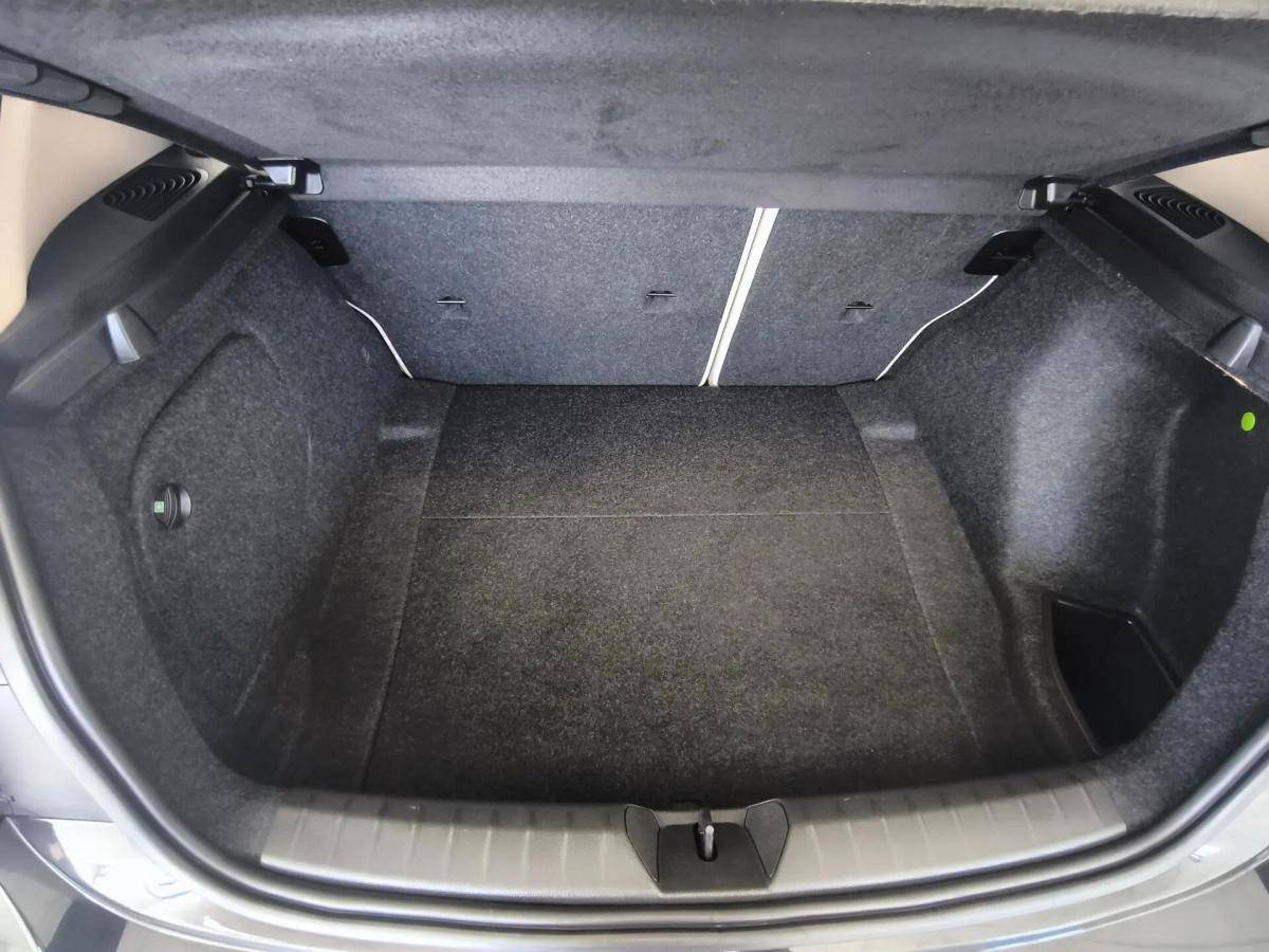 bmw-serie-1-118-2014-diesel-1995cc