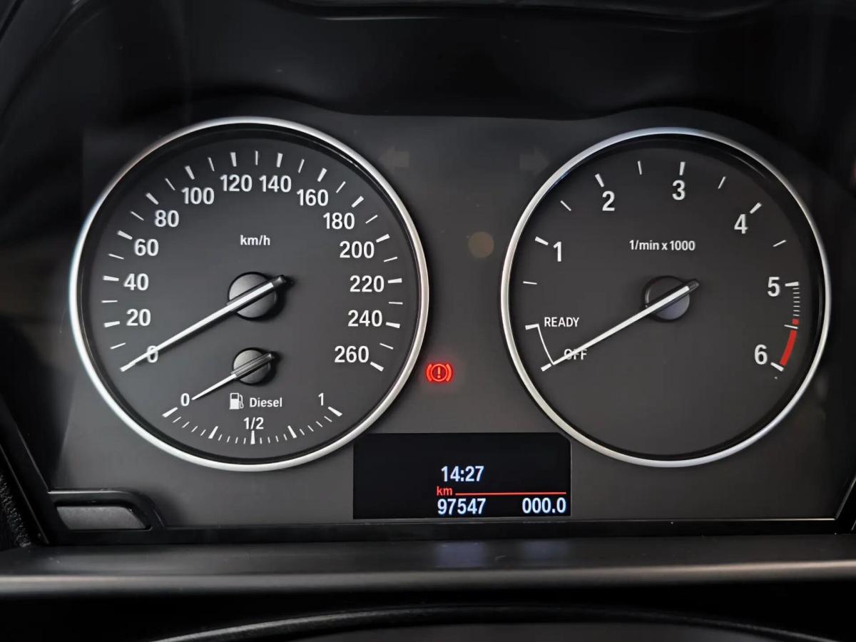 bmw-serie-1-118-2014-diesel-1995cc