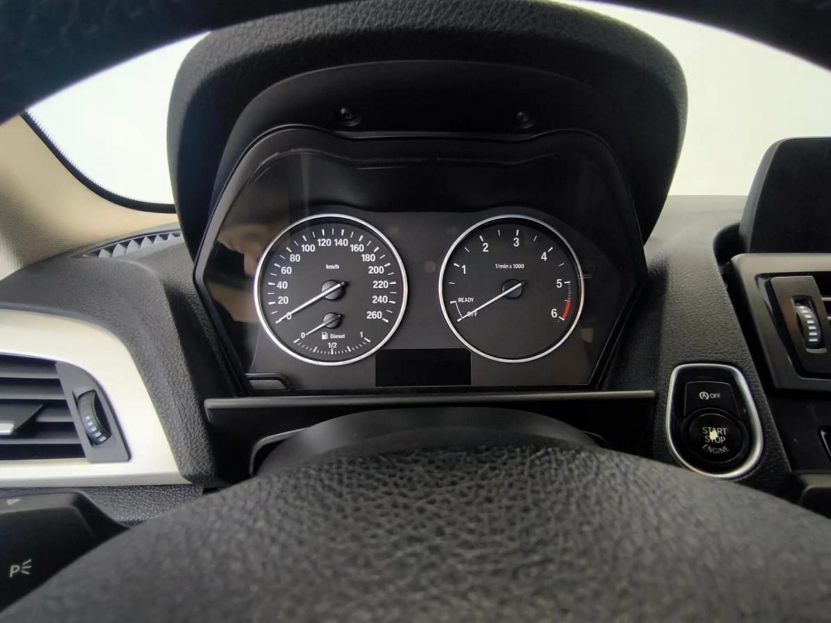 bmw-serie-1-118-2014-diesel-1995cc