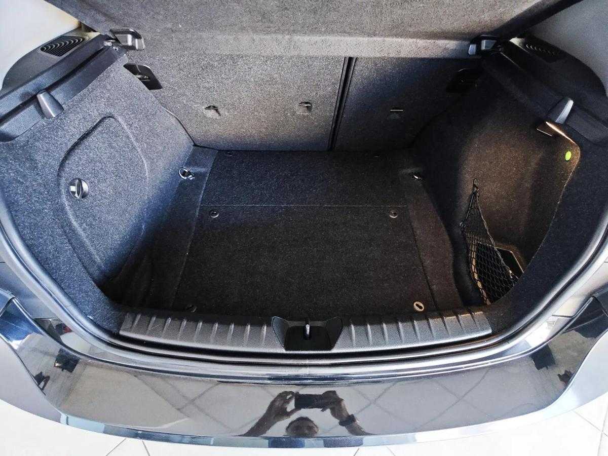 bmw-serie-1-116d-2015-diesel-1496cc