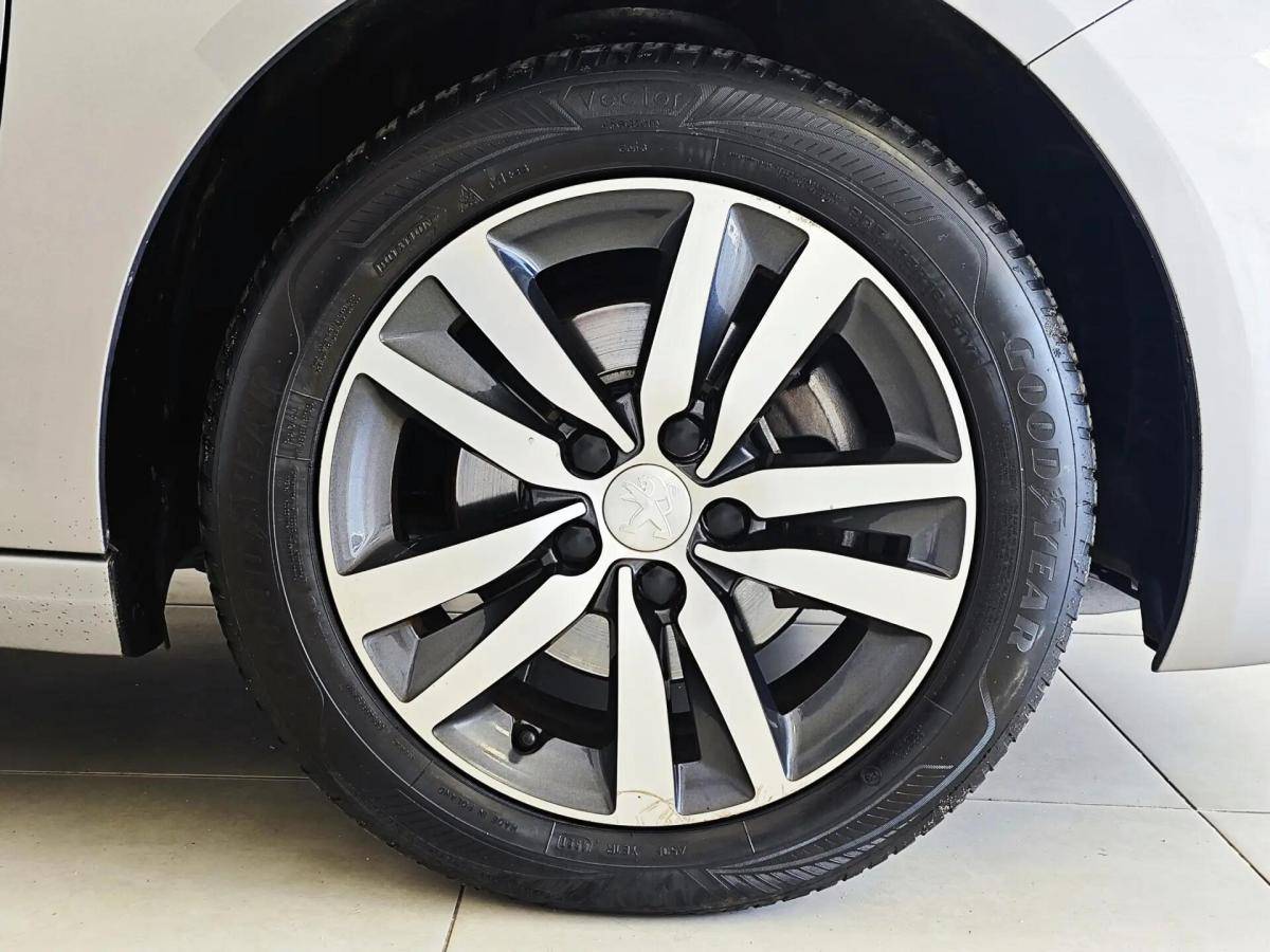 peugeot-308-2019-gasolina-1199cc