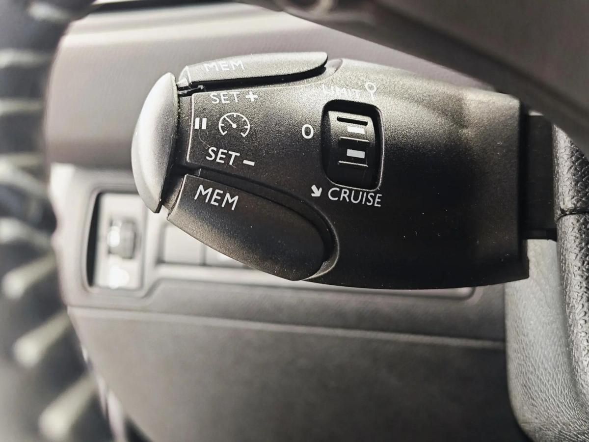 peugeot-308-2019-gasolina-1199cc