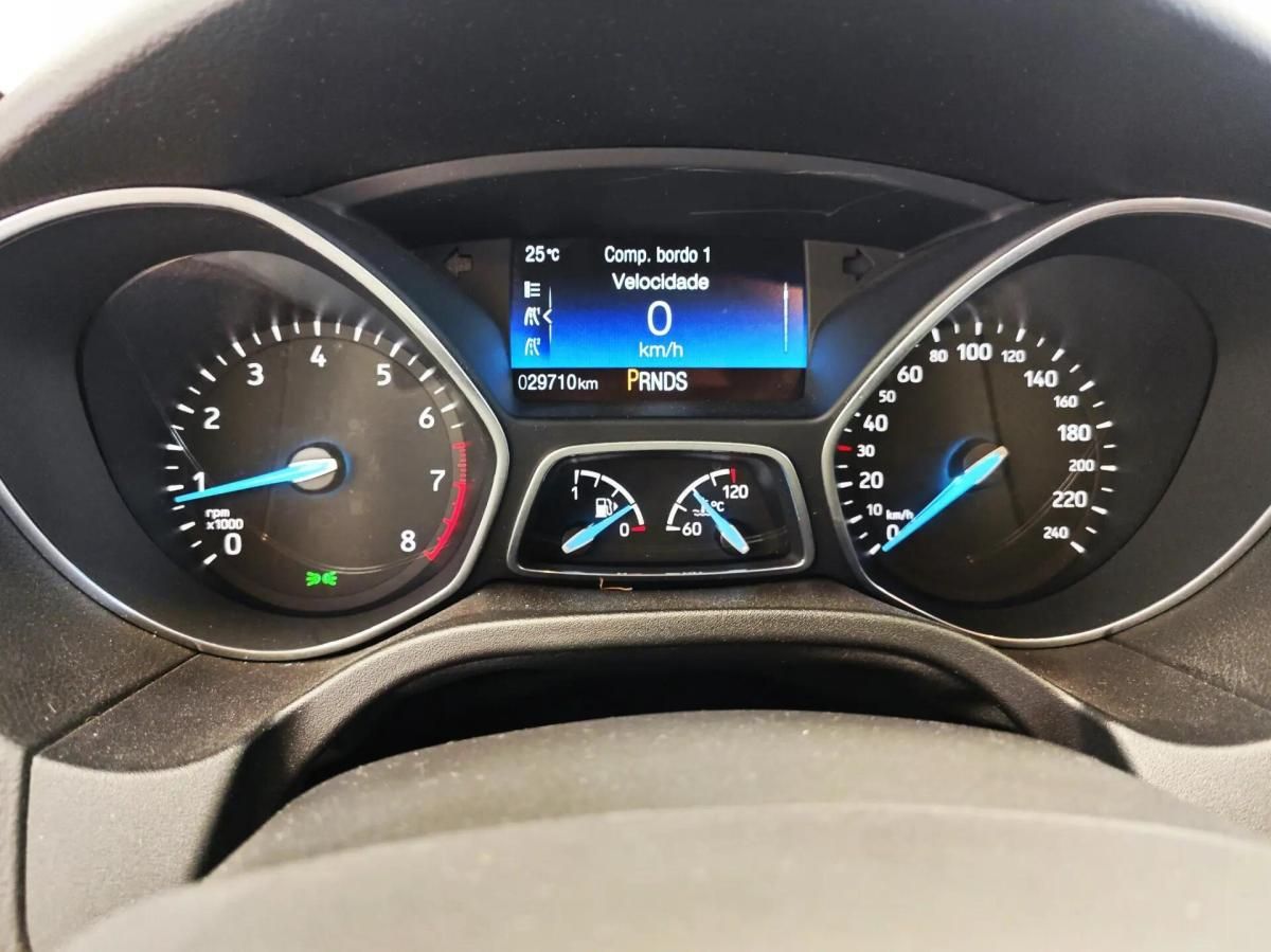 ford-focus-2018-gasolina-998cc