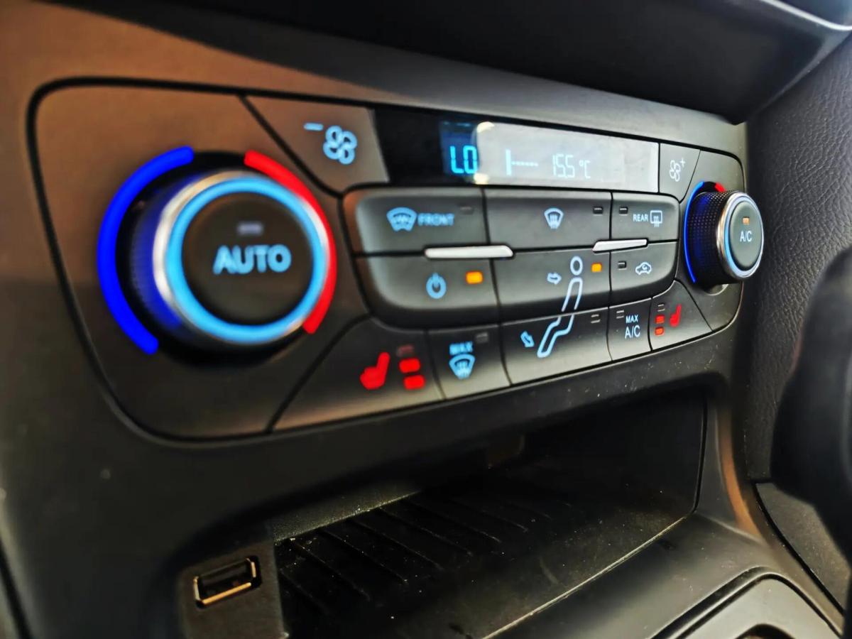 ford-focus-2018-gasolina-998cc