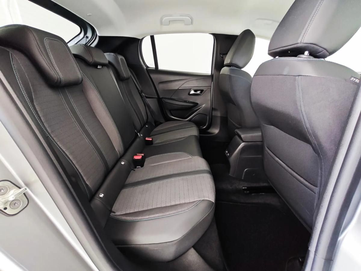 peugeot-208-2023-gasolina-1199cc