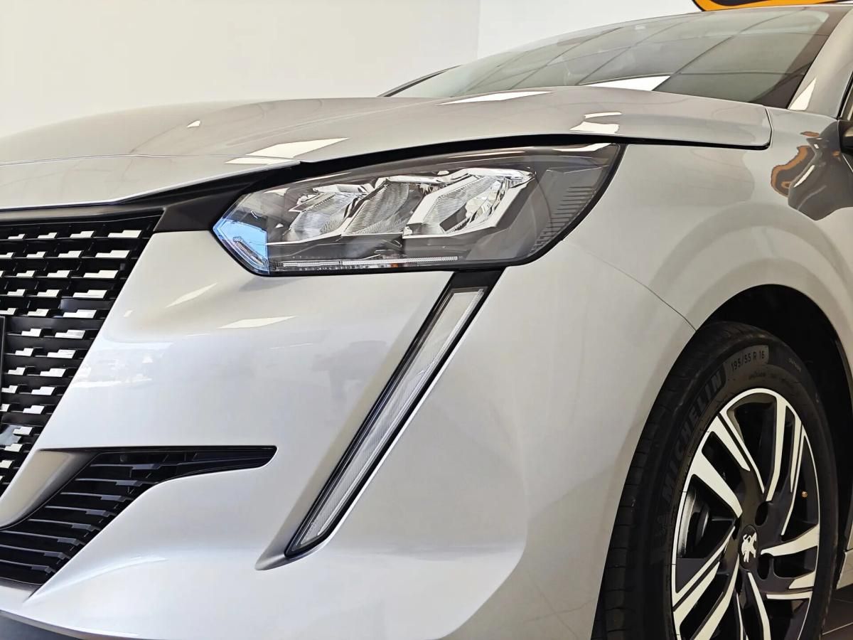 peugeot-208-2023-gasolina-1199cc