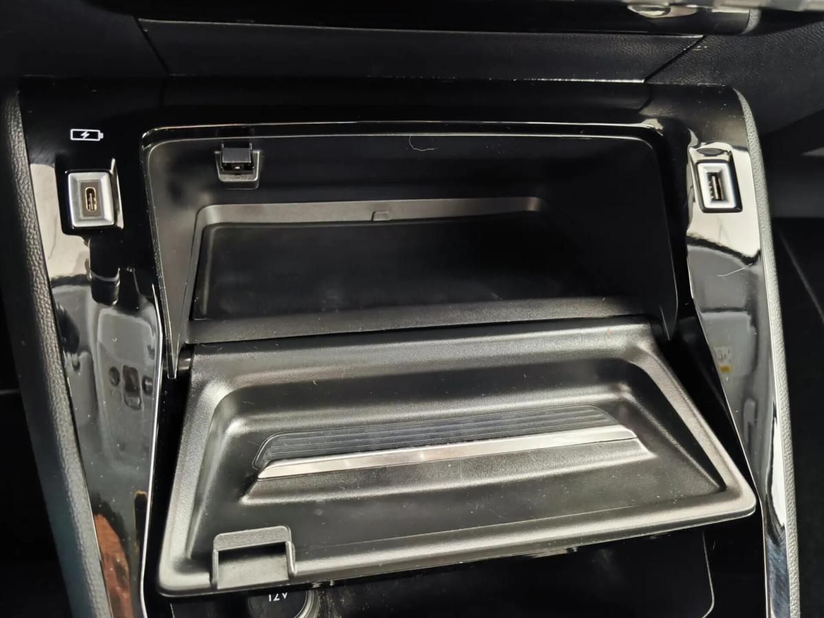 peugeot-208-2023-gasolina-1199cc