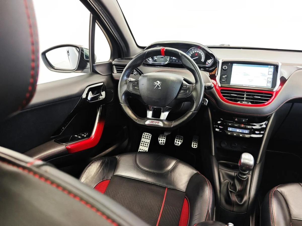 peugeot-208-2013-gasolina-1598cc