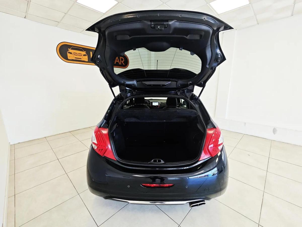 peugeot-208-2013-gasolina-1598cc
