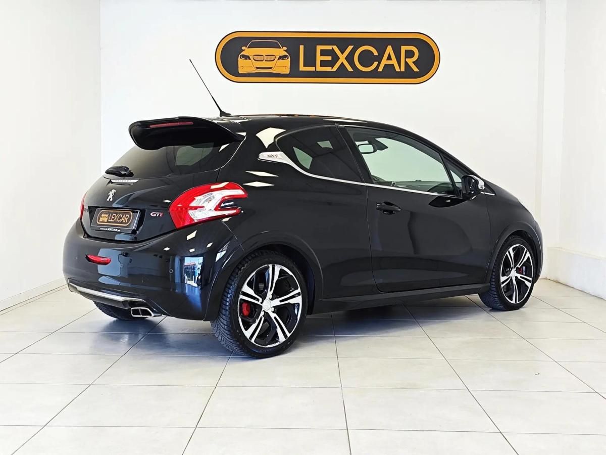 peugeot-208-2013-gasolina-1598cc